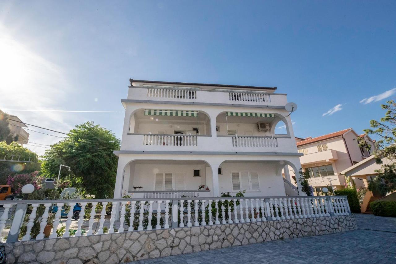 Apartmani Sanjin Tariba Супетарска-Драга Экстерьер фото